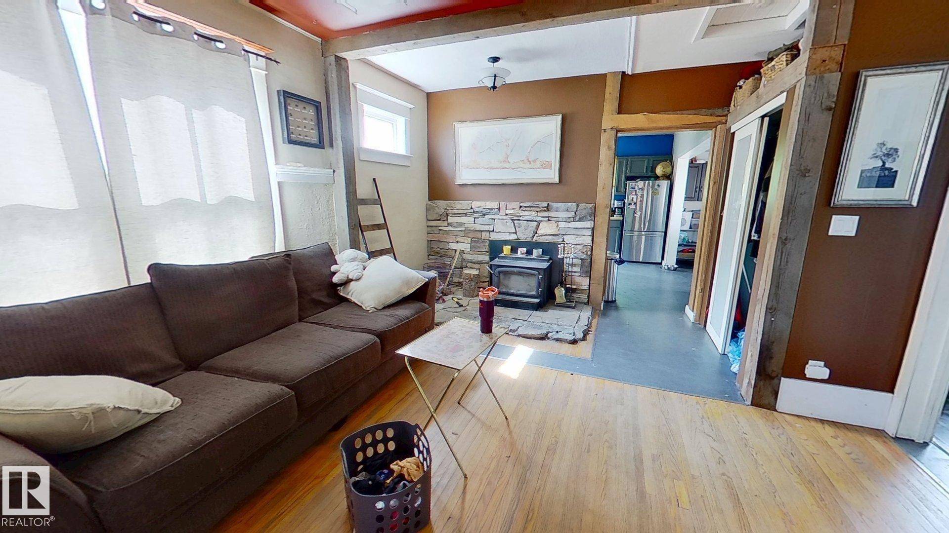 Edmonton, AB T6E 1G7,10719 74 AV NW