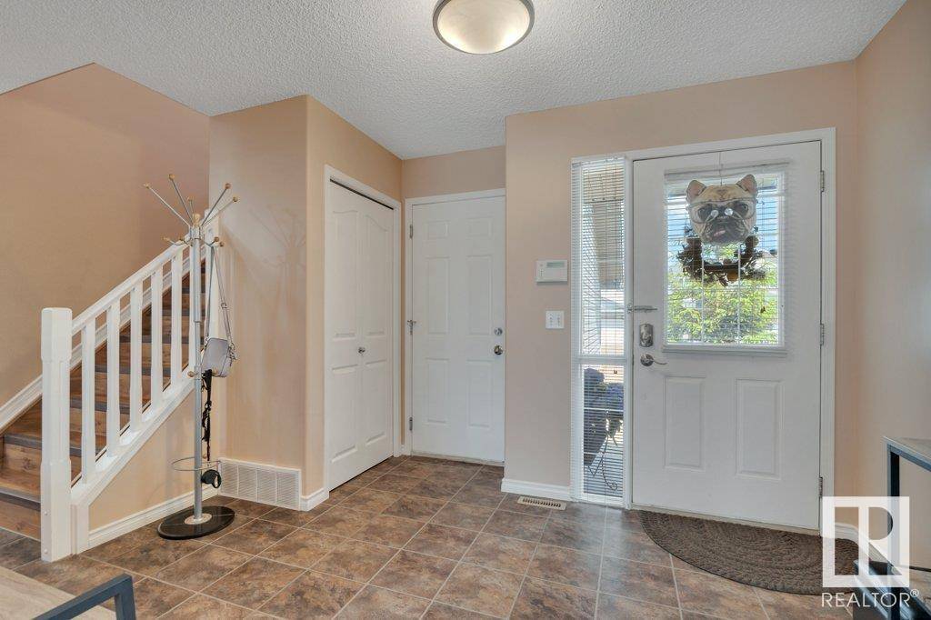 Edmonton, AB T5X 6J6,11239 167B AV NW