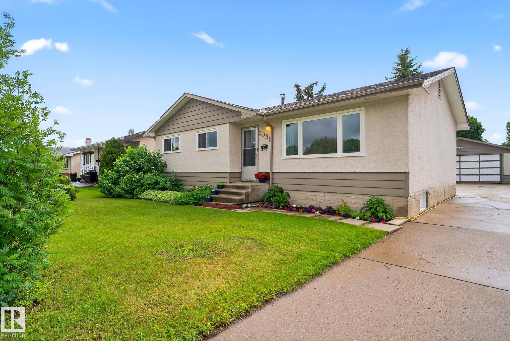 Edmonton, AB T5A 1V7,5931 149 AV NW