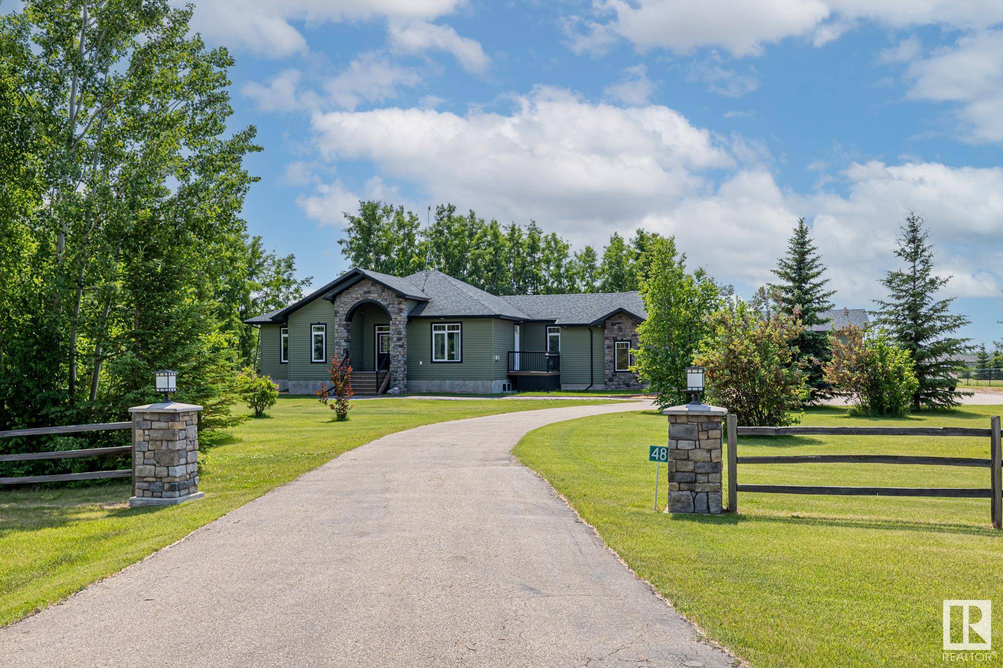 Rural Parkland County, AB T7X 3M5,#48 53521 RGE ROAD 272