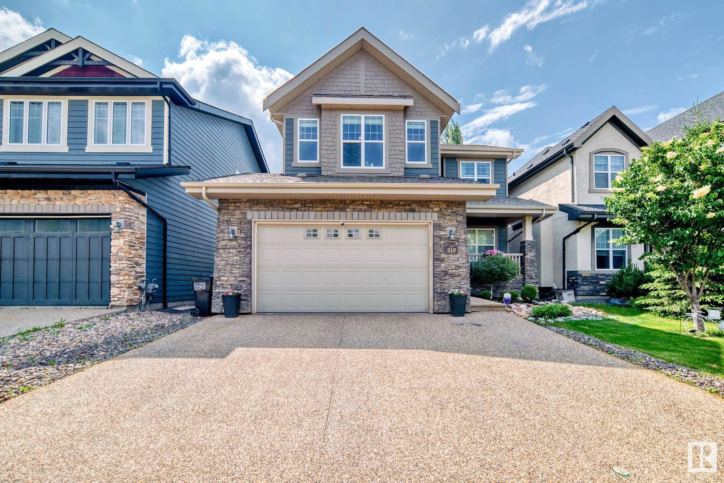 313 MAGRATH BV NW, Edmonton, AB T6R 3T7