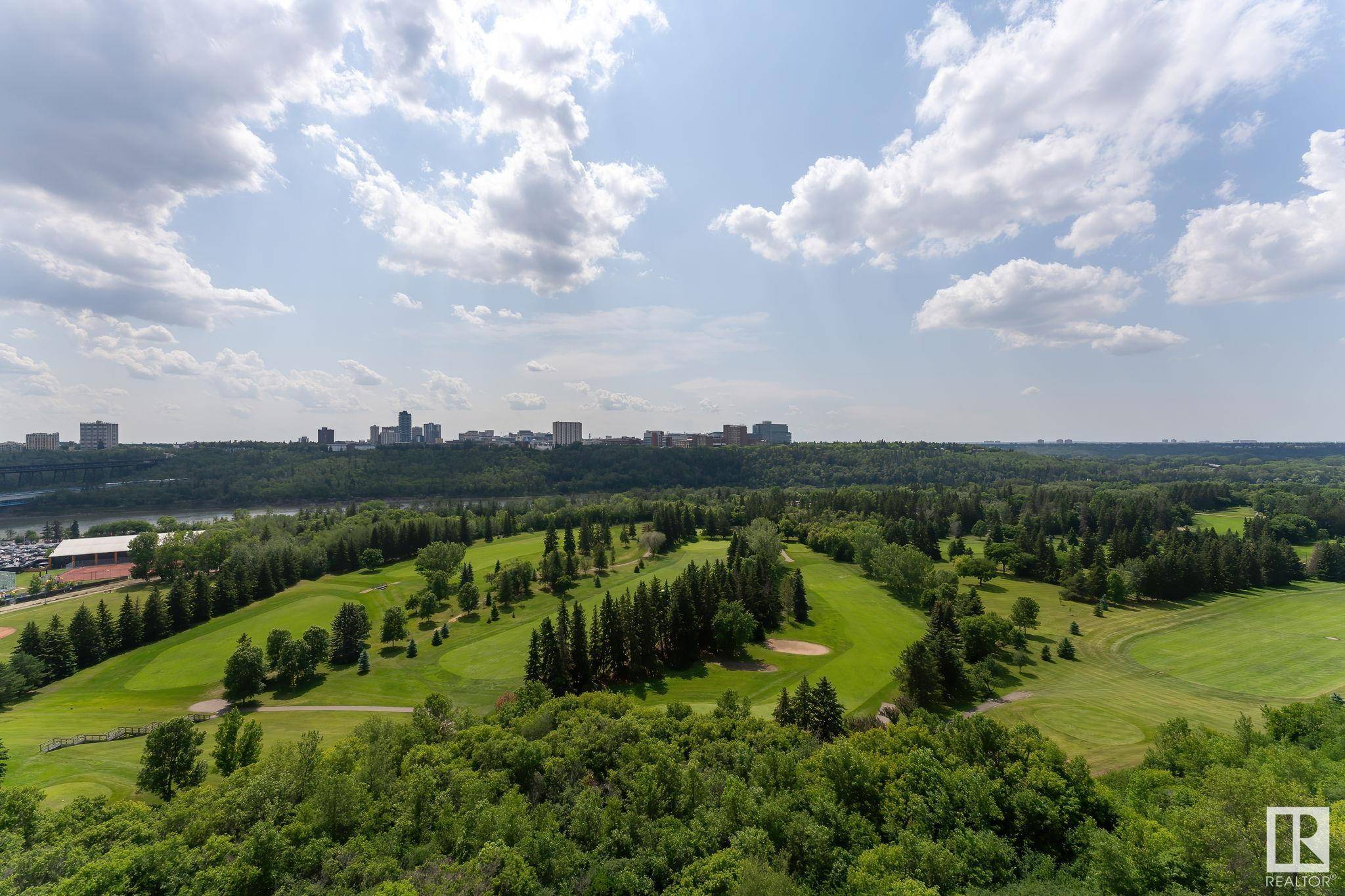 Edmonton, AB T5K 0H2,#704 11307 99 AV NW NW