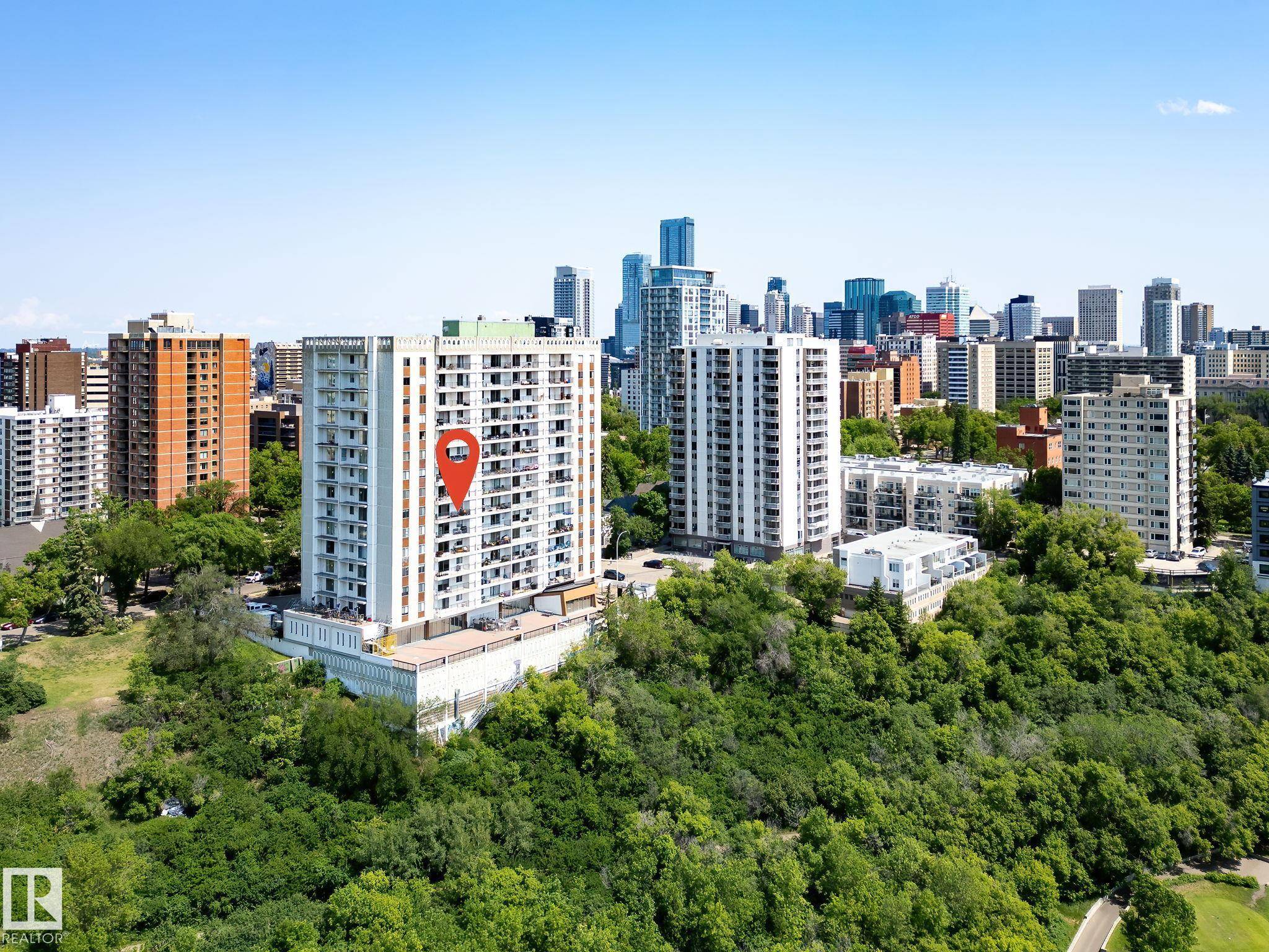 Edmonton, AB T5K 0H2,#704 11307 99 AV NW NW