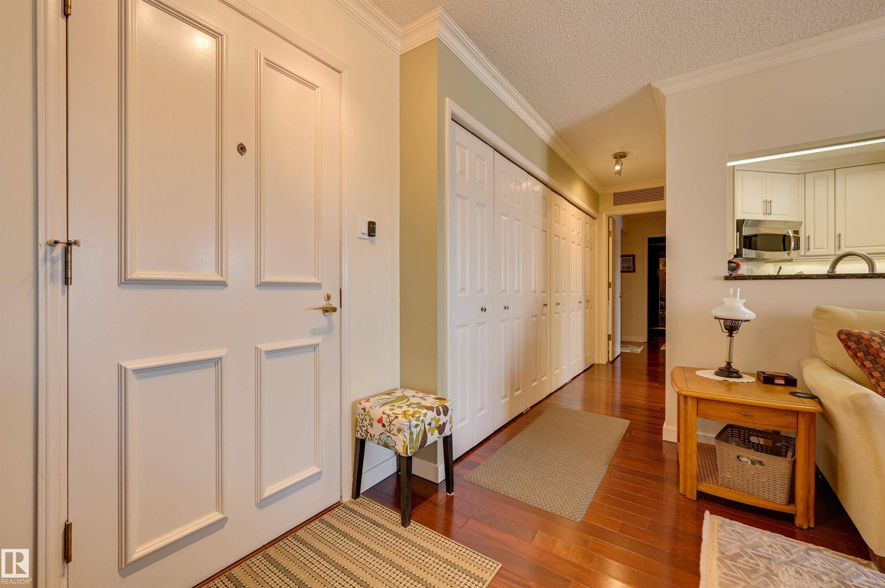 Edmonton, AB T6H 5G5,#408 14810 51 AV NW