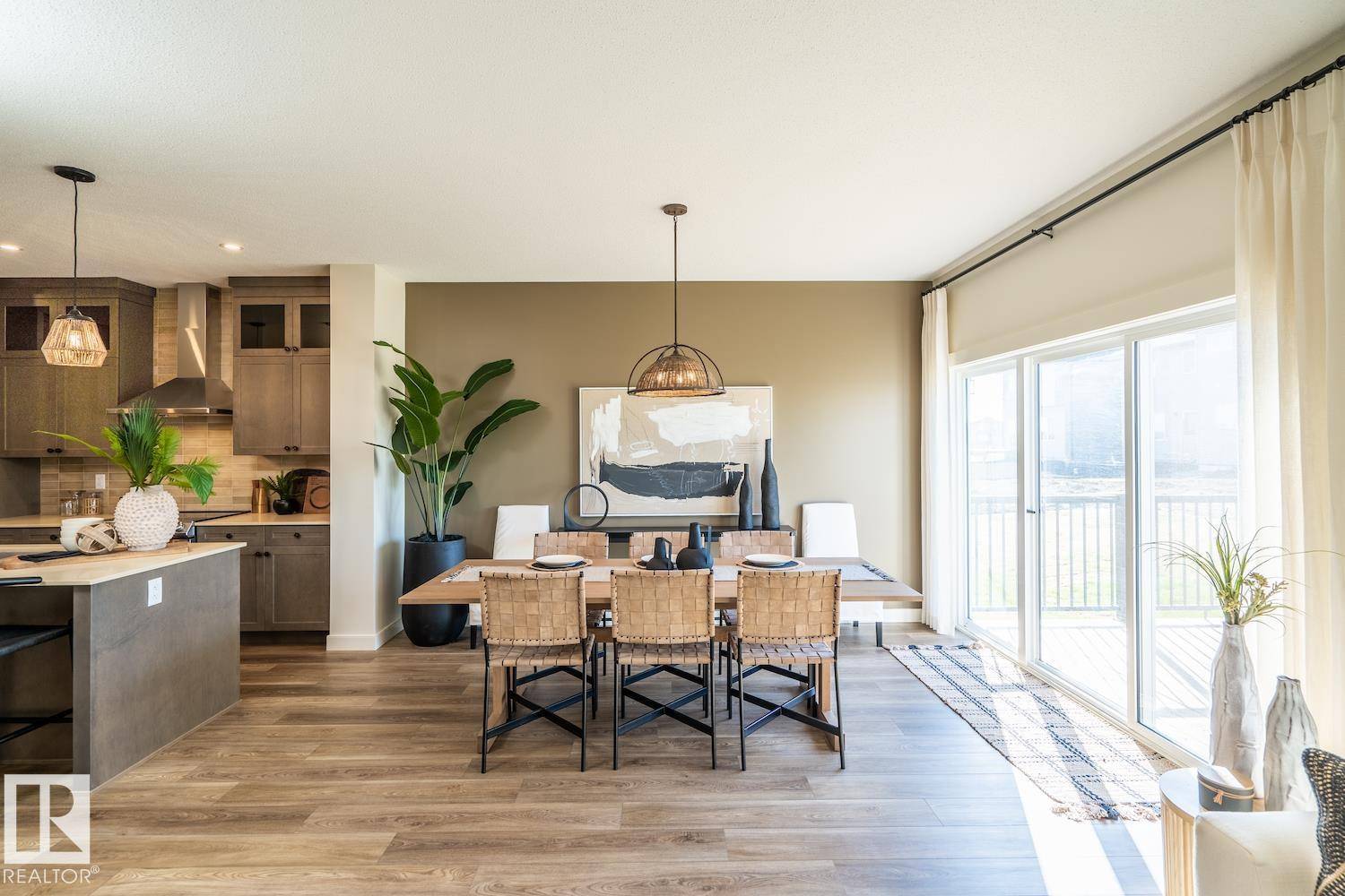 Edmonton, AB T6M 3B6,2237 194A ST NW