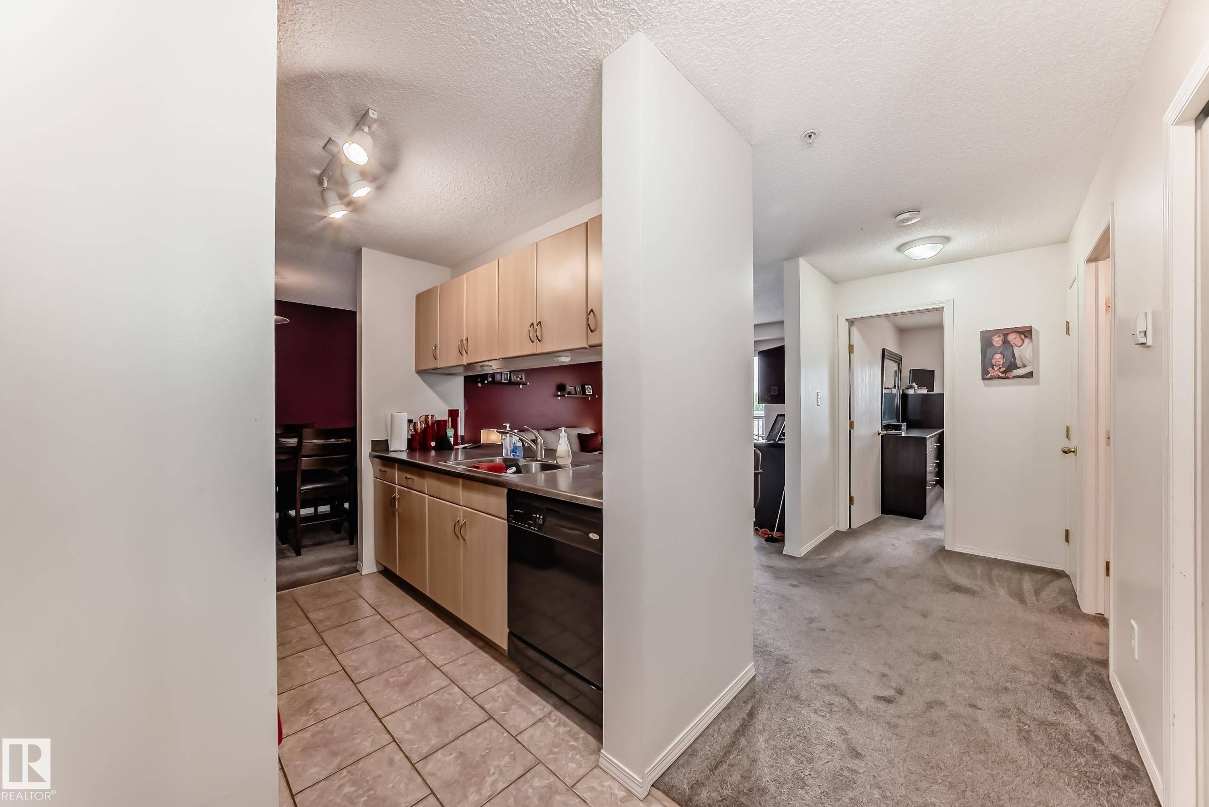 Edmonton, AB T5T 6X9,#317 2430 GUARDIAN RD NW