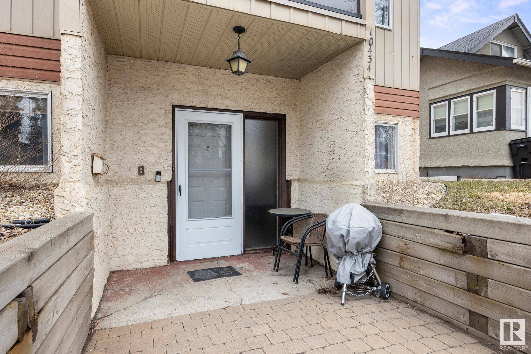 Edmonton, AB T6E 1L1,10434 76 AV NW