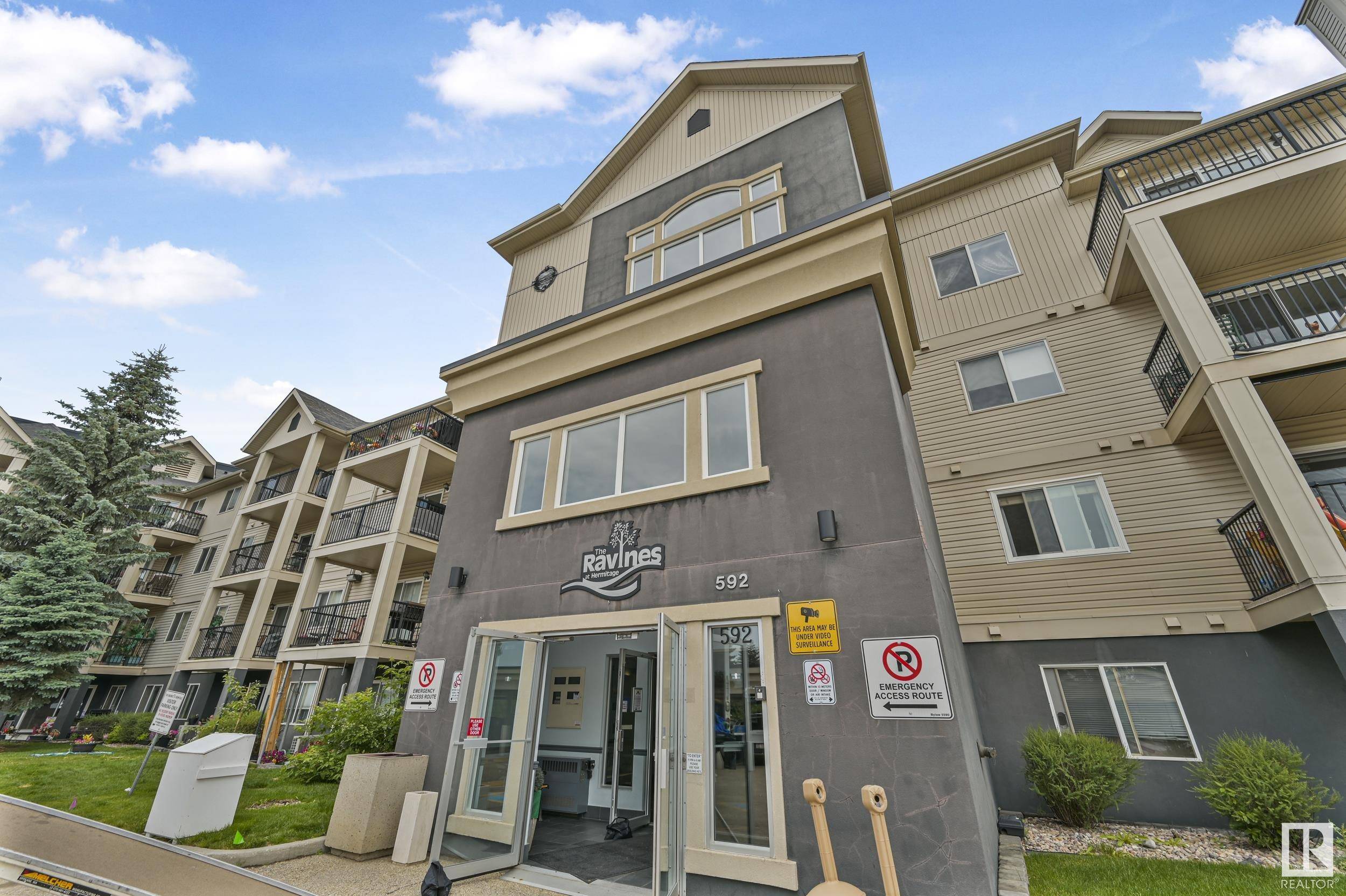 Edmonton, AB T5A 5H2,#131 592 HOOKE RD NW