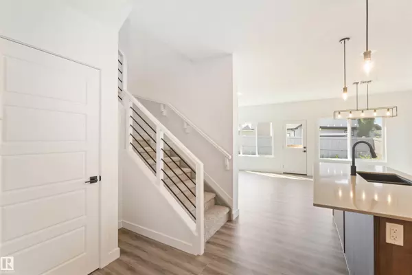 Edmonton, AB T5Z 0X1,8535 181 AV NW