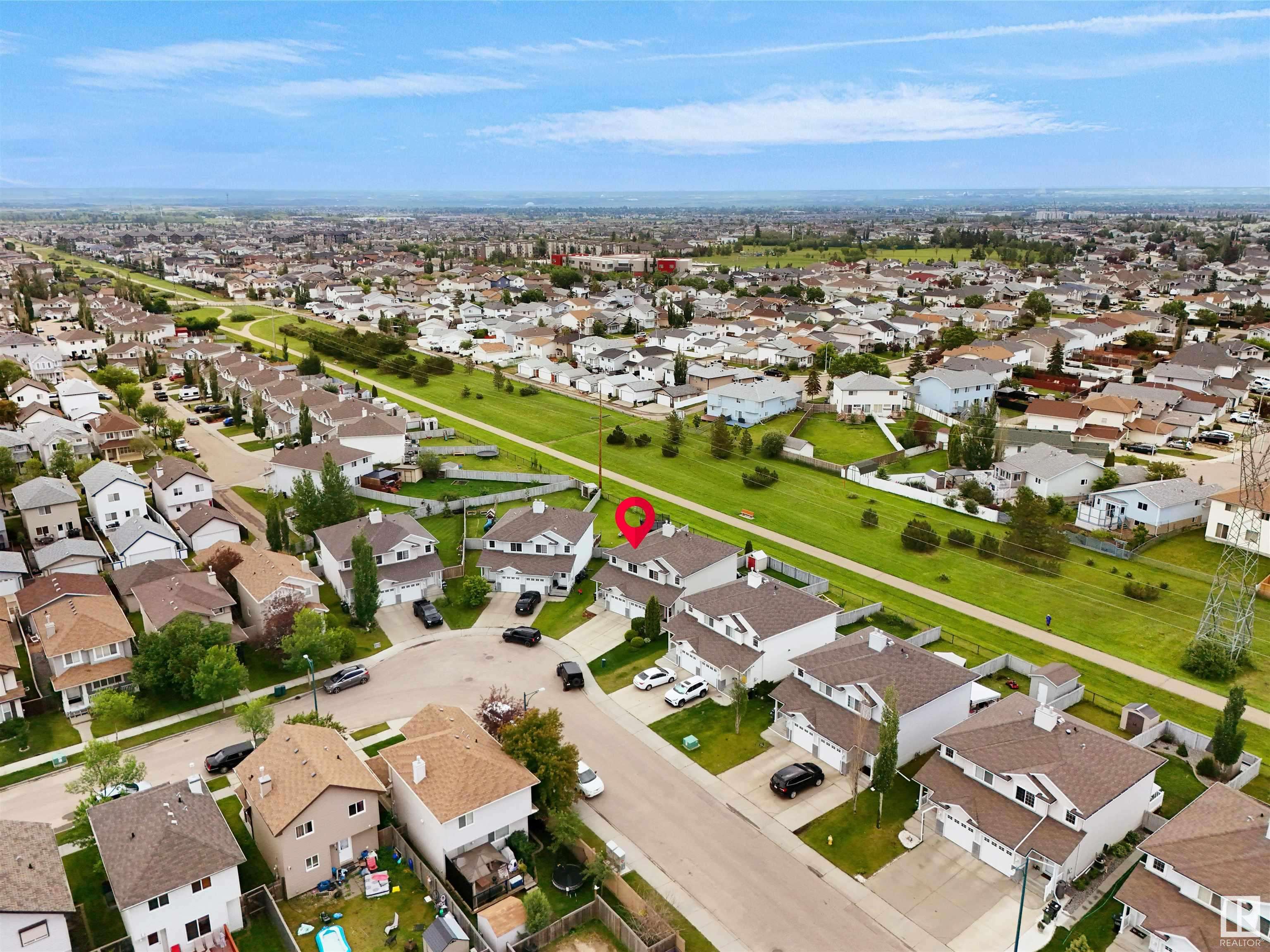 Edmonton, AB T5Y 0B3,5907 164 AV NW
