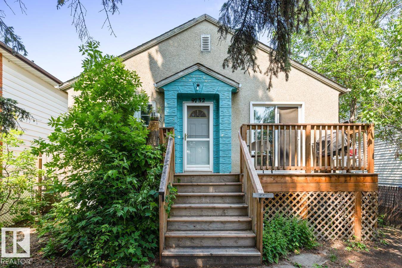 9732 80 AV NW, Edmonton, AB T6E 1S7