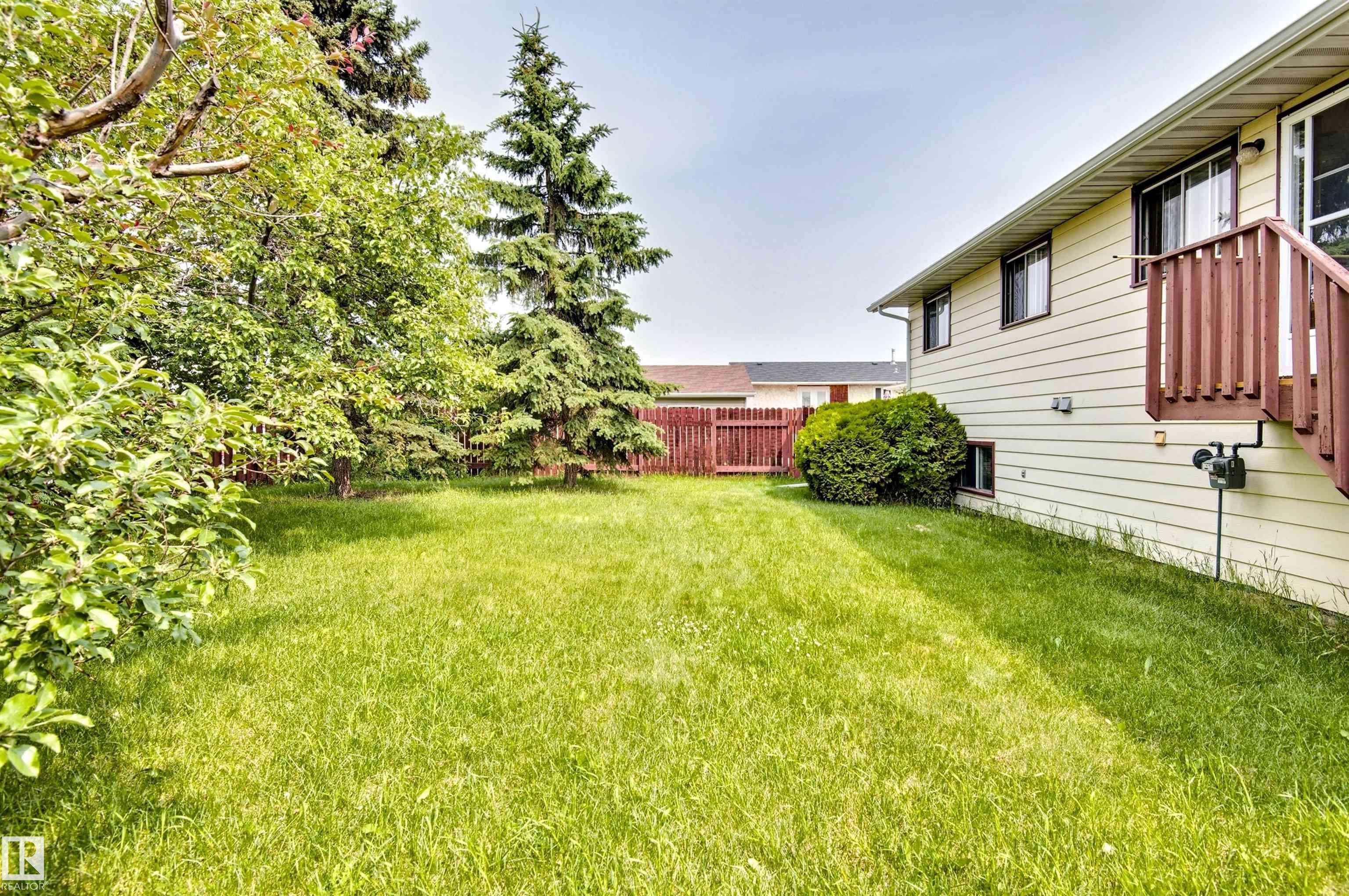 Edmonton, AB T6K 3W4,2420 78 ST NW