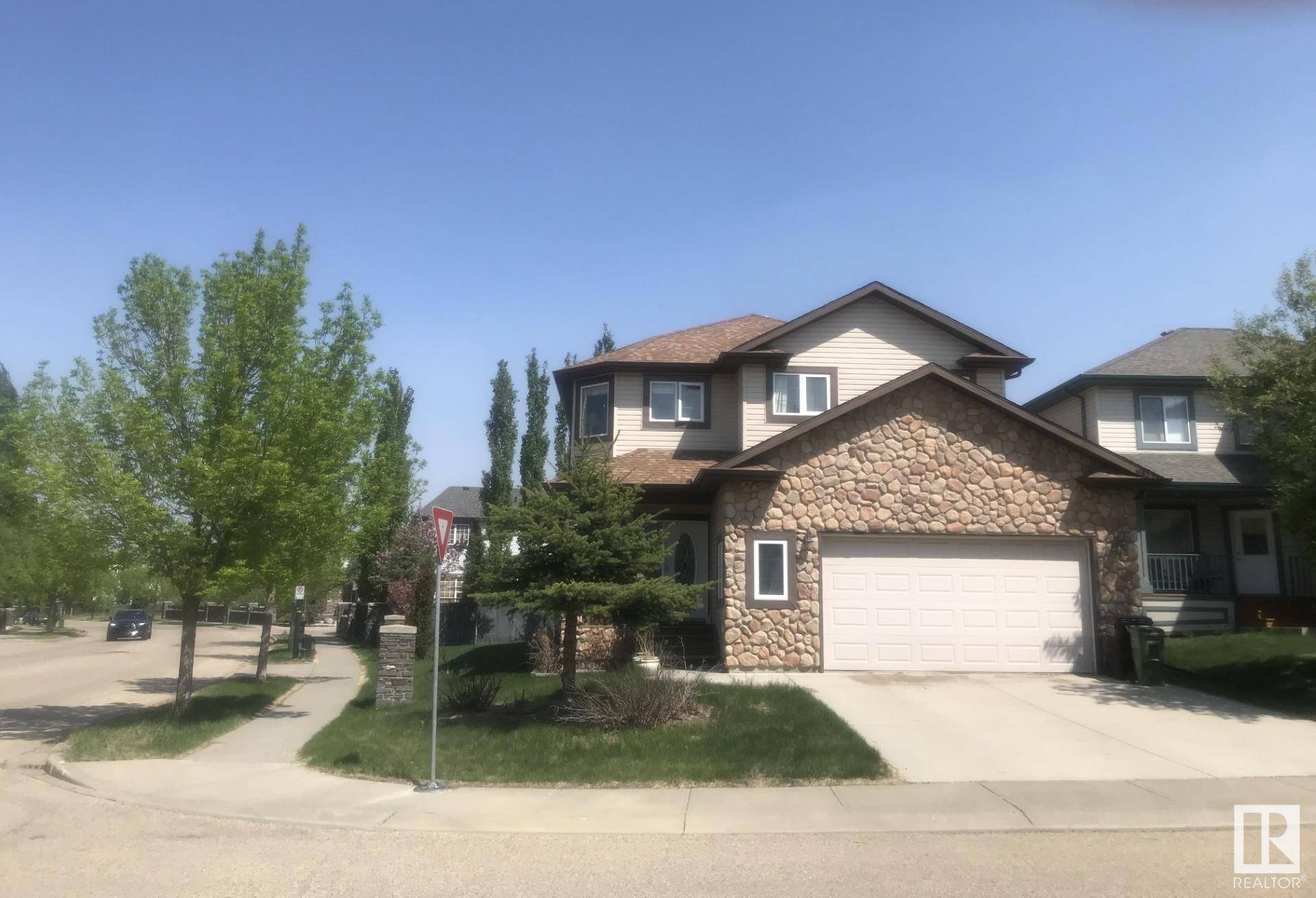 1604 BLACKMORE CO SW, Edmonton, AB T6W 1J2
