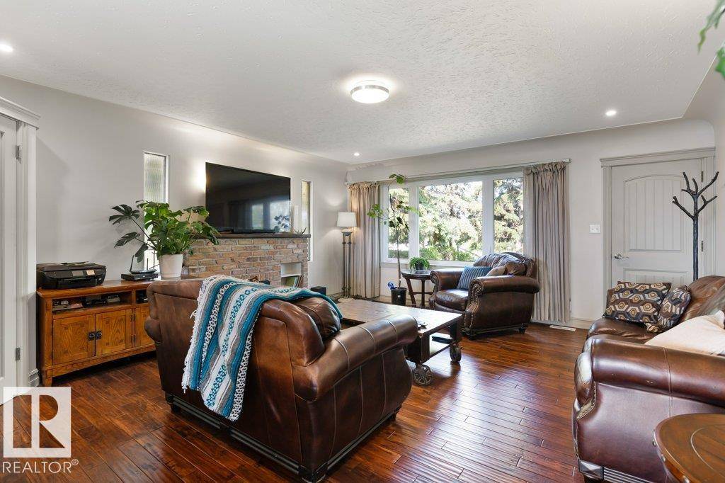 Rural Strathcona County, AB T8L 4B1,55360 RGE ROAD 205