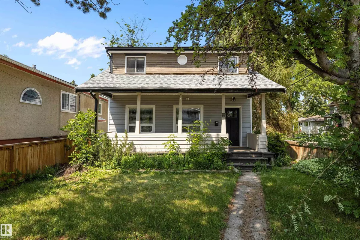 Edmonton, AB T6C 1S6,8702 92A AV NW