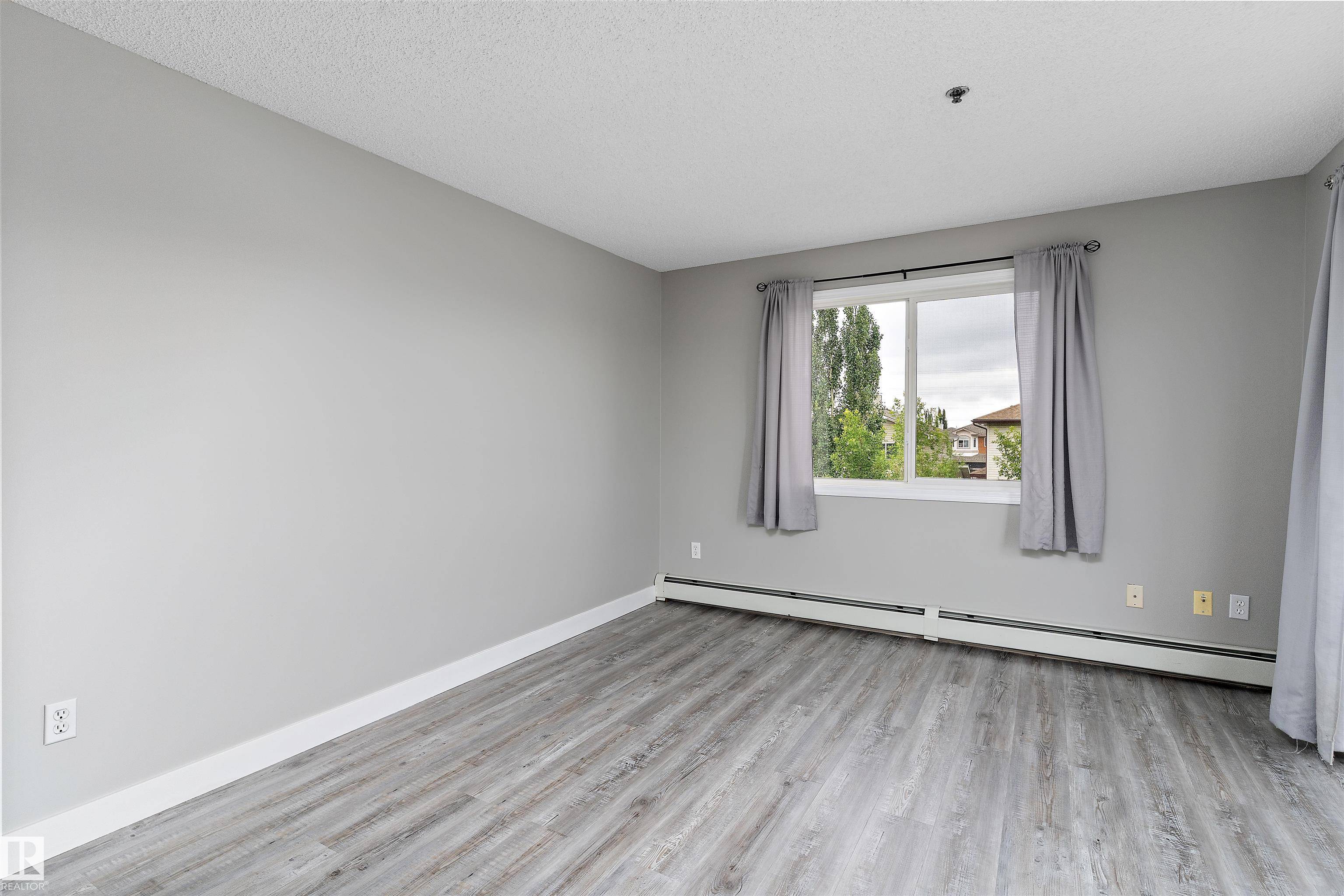 Edmonton, AB T6T 1Z2,#309 2305 35A AV NW