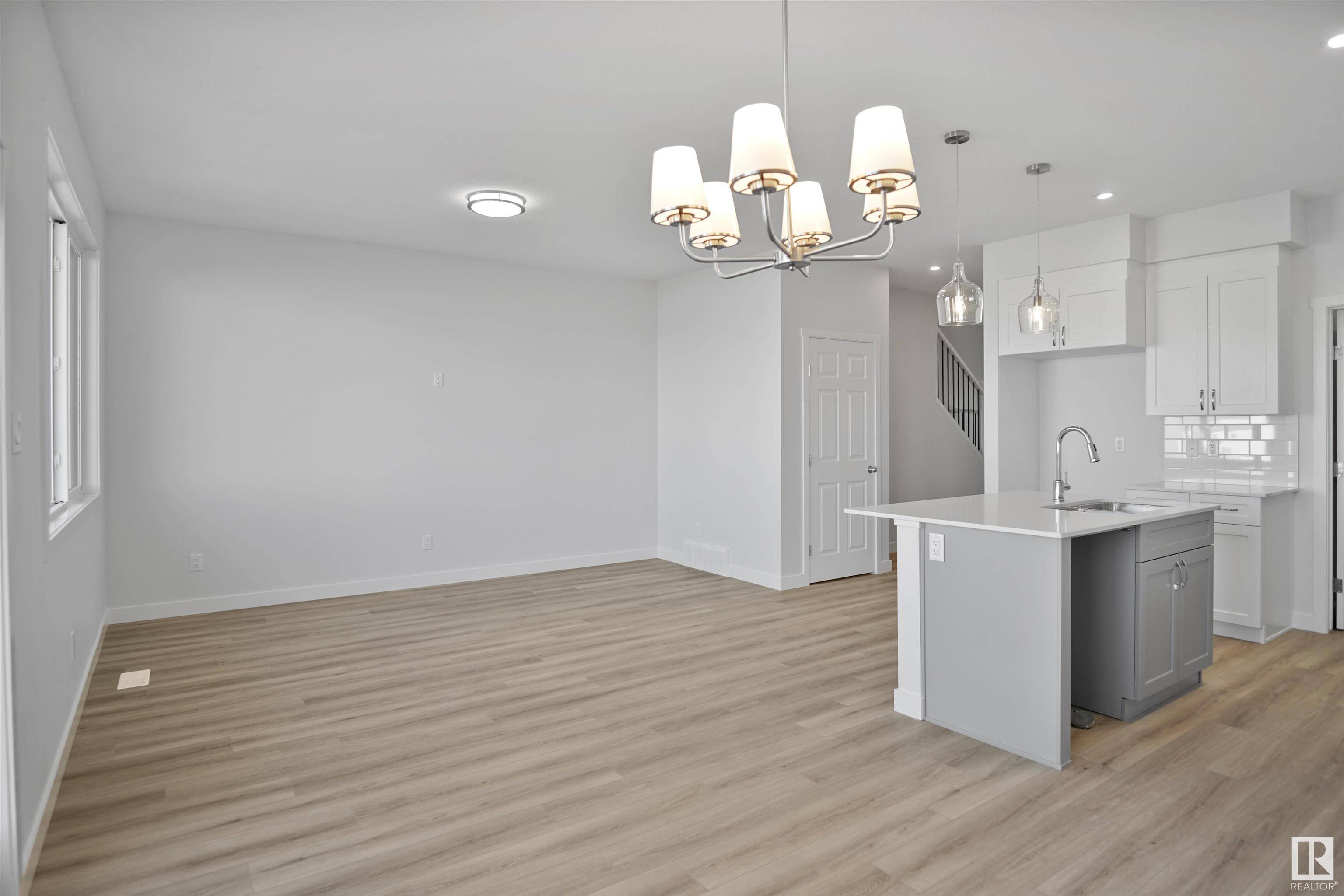 Edmonton, AB T6M 1P9,20948 16 AV NW