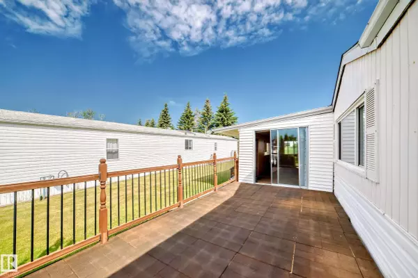 Stony Plain, AB T7Z 1R9,27 3400 48 ST