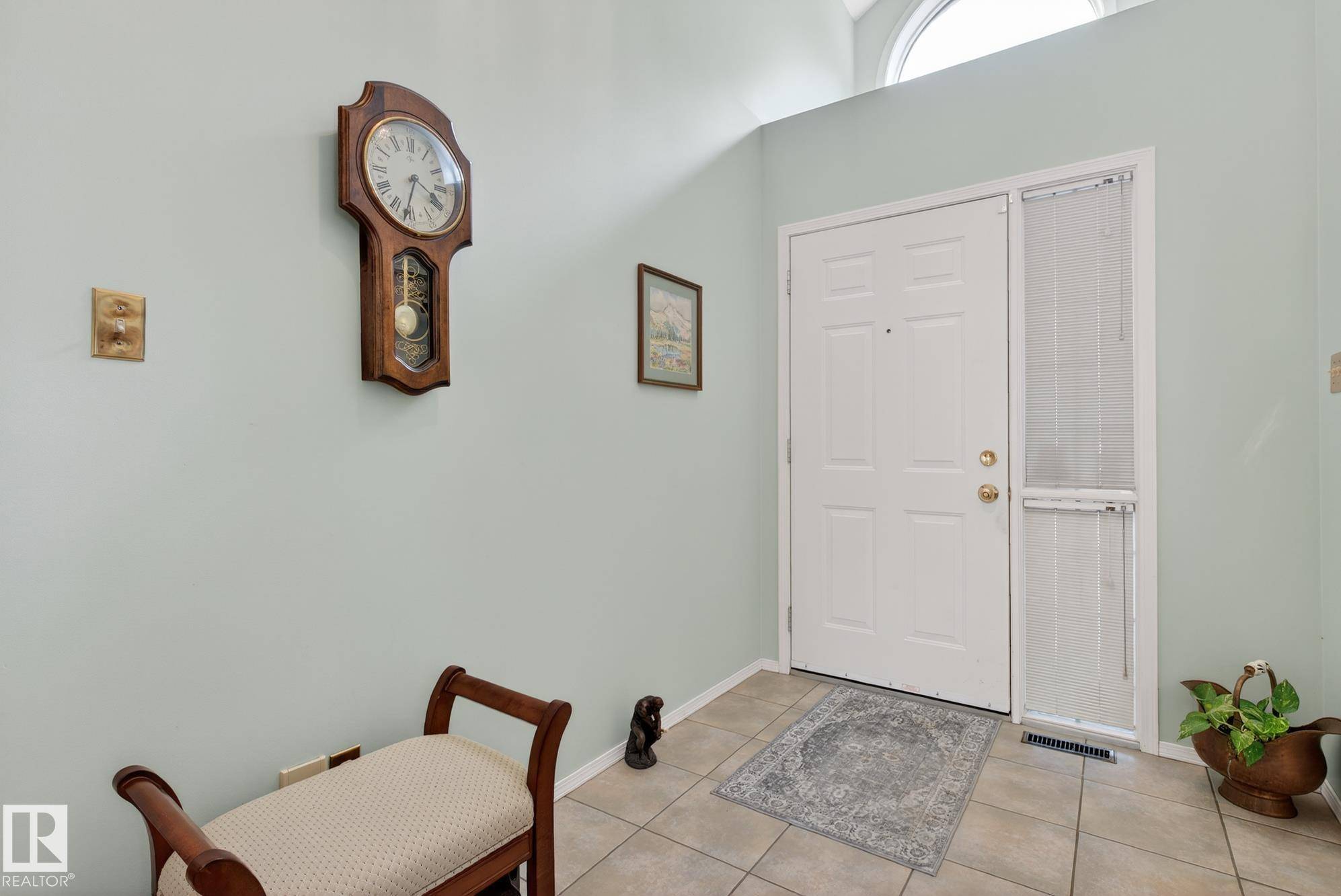 Edmonton, AB T6J 6R4,129 IRONWOOD PL NW