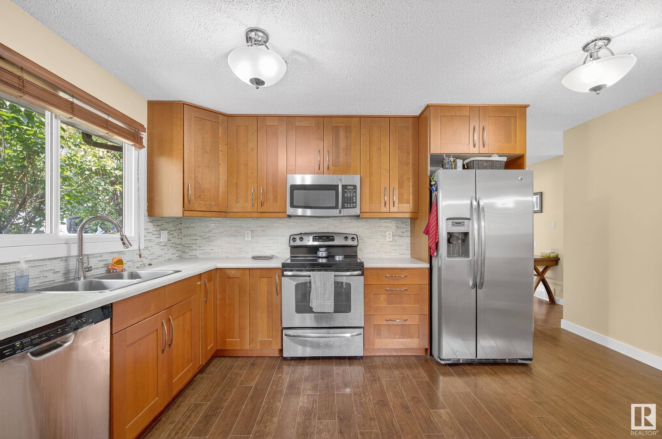 Edmonton, AB T5C 1K3,14228 79 ST NW