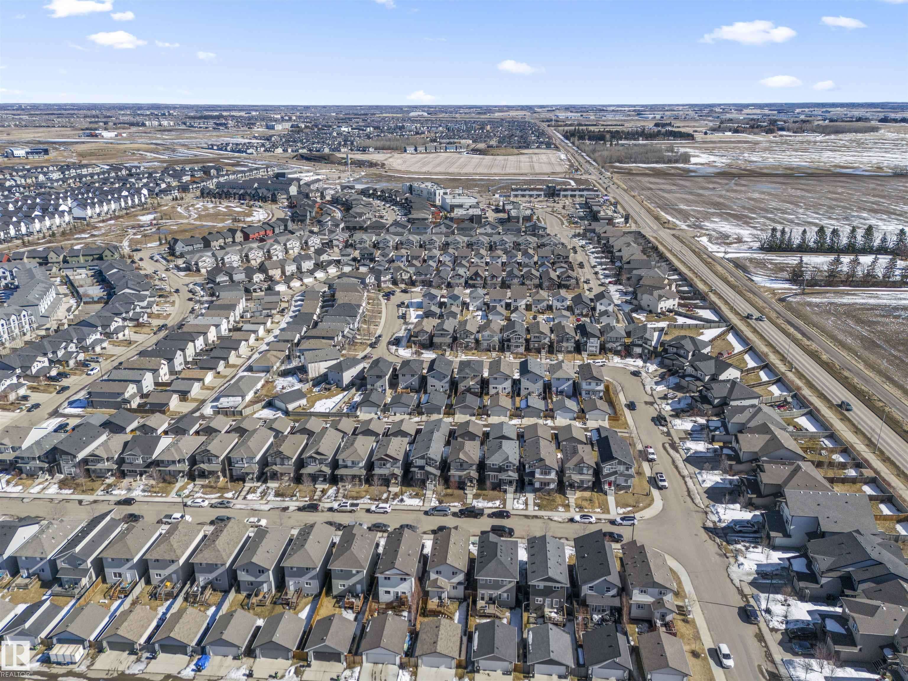 Edmonton, AB T6W 2Y3,6933 CARDINAL WD SW