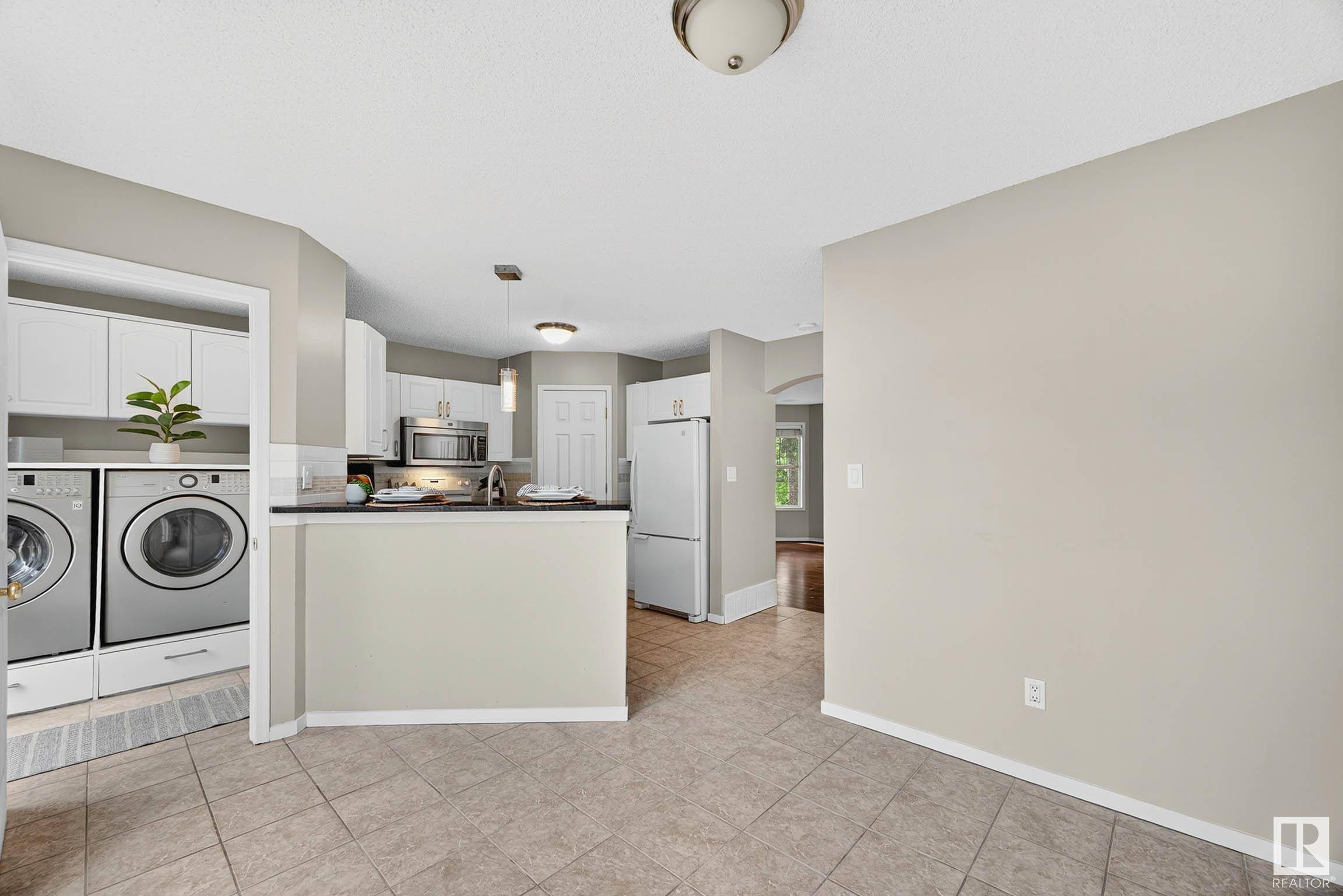 Edmonton, AB T5T 6M8,1338 GRANT WY NW