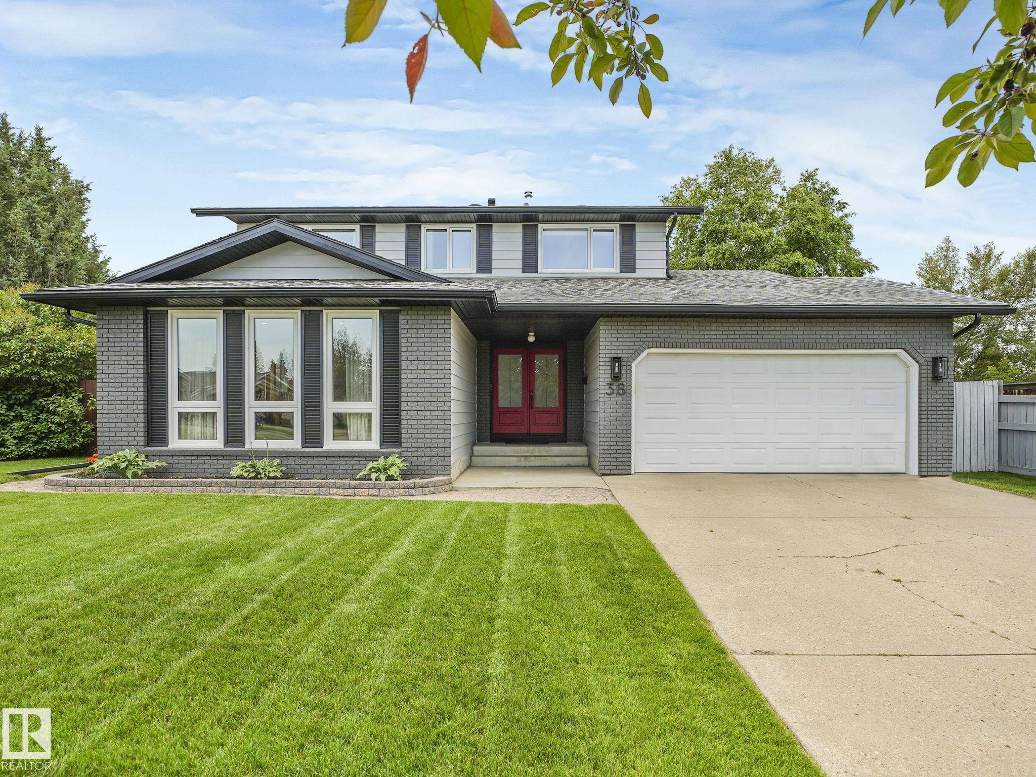 38 MELROSE PL, Sherwood Park, AB T8A 3T7