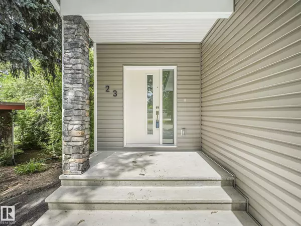 St. Albert, AB T8N 0H3,23 Sable CR