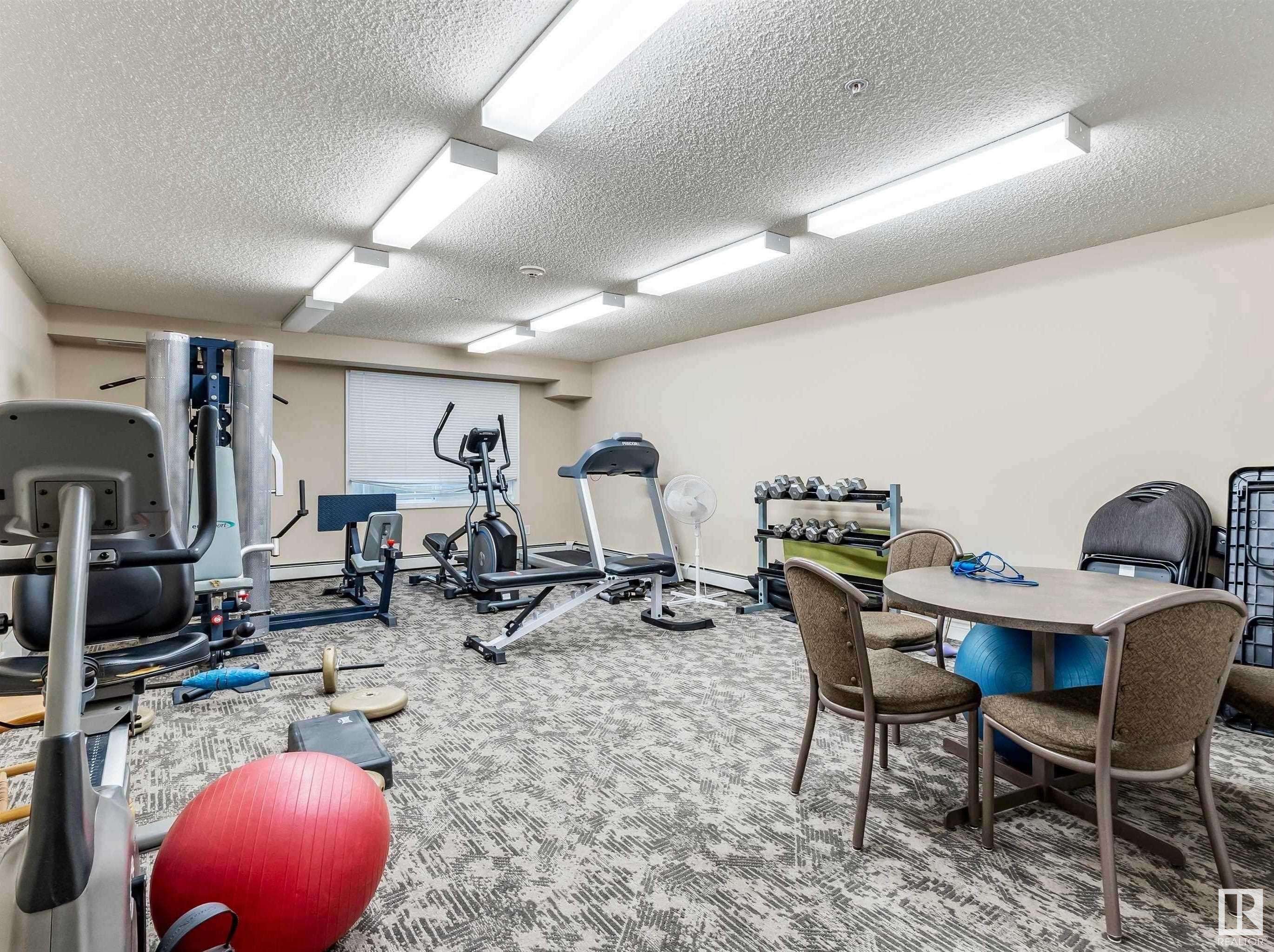 Edmonton, AB T5A 5H3,#222 12838 65 ST NW