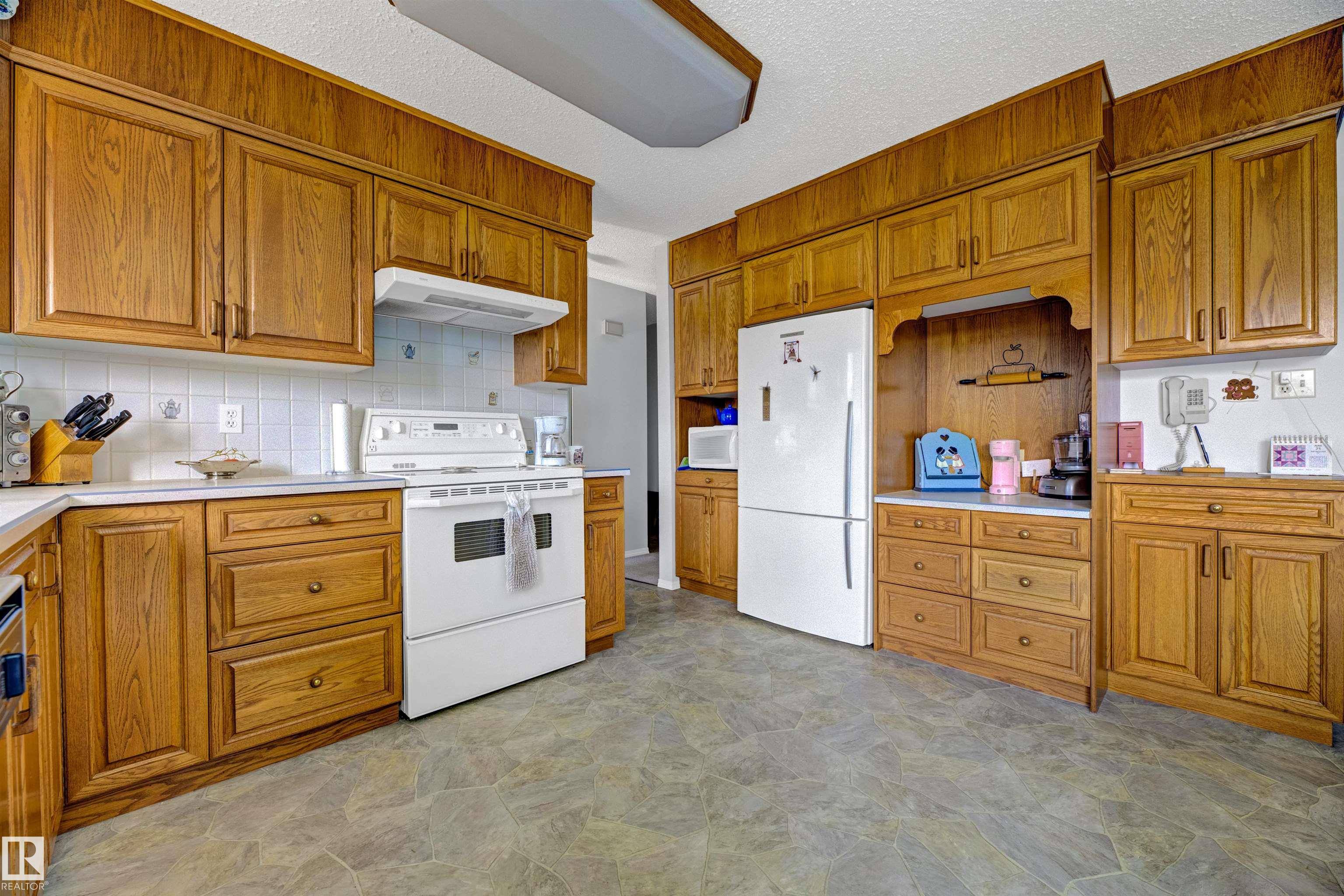 Stony Plain, AB T7Z 1T5,19 GARDEN VALLEY DR