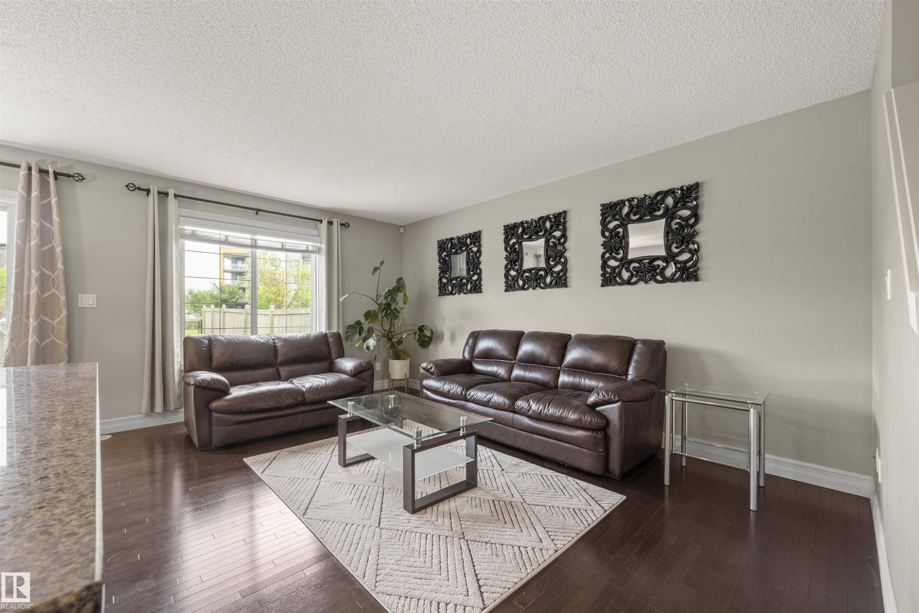 Edmonton, AB T6V 0G6,13422 166 AV NW