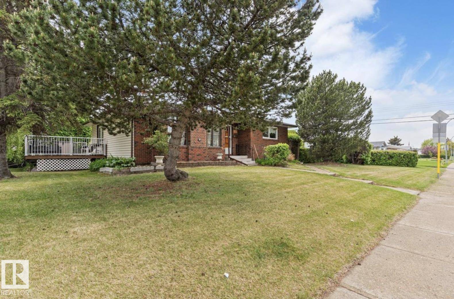 Edmonton, AB T5C 1Y4,7803 130 Avenue NW