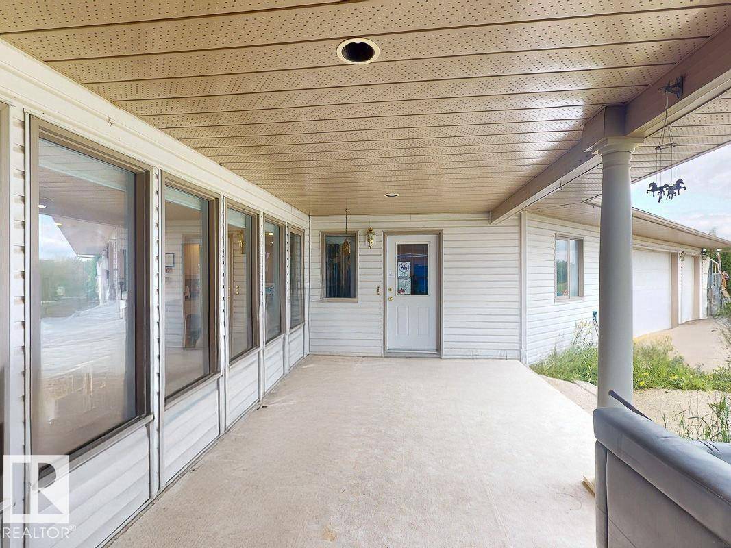 Rural Strathcona County, AB T8B 1K9,51475A RGE ROAD 231