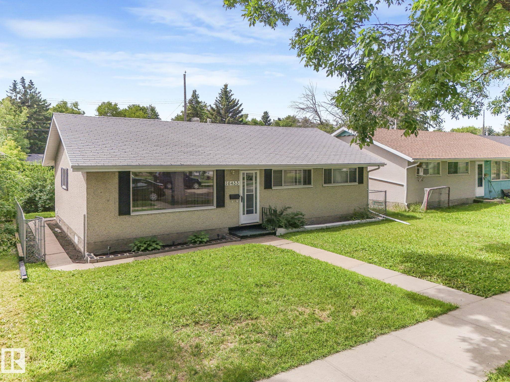 Edmonton, AB T5X 0X1,16433 106 AV NW