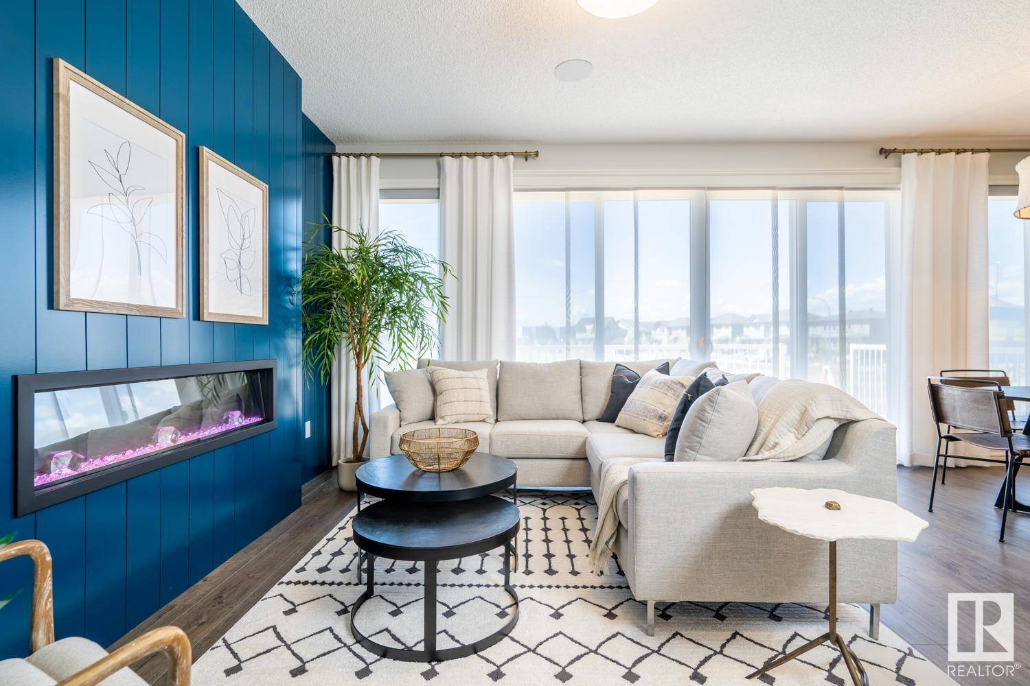 Edmonton, AB T5Y 4B7,18166 73A ST NW