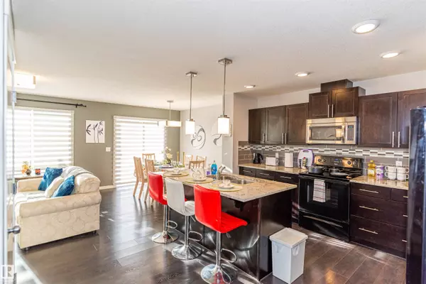 Edmonton, AB T6W 3H4,5883 ANTHONY CR SW