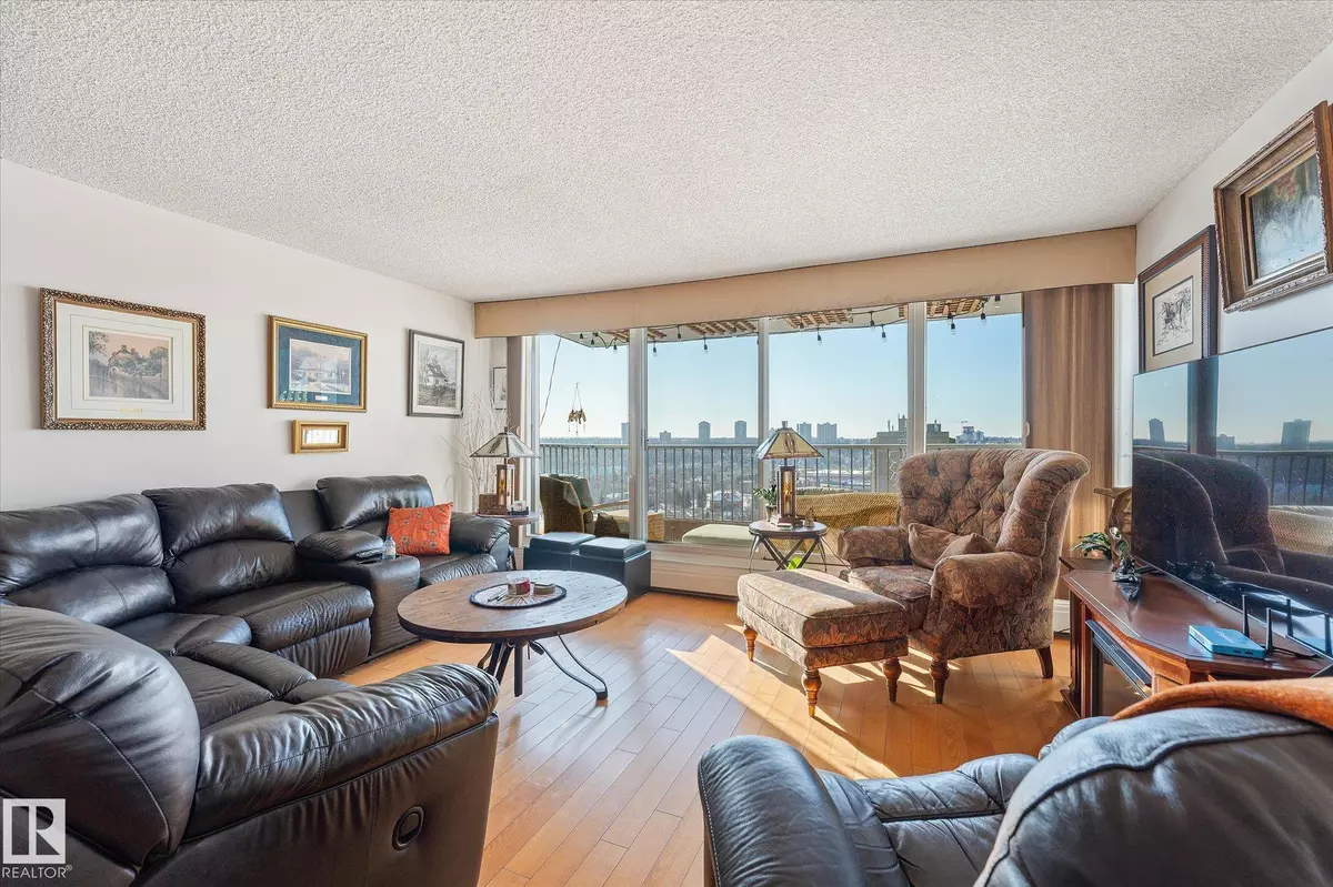 Edmonton, AB T5K 2J3,#1002 9923 103 ST NW