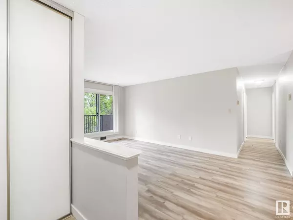 St. Albert, AB T8N 2P4,#305 45 AKINS DR