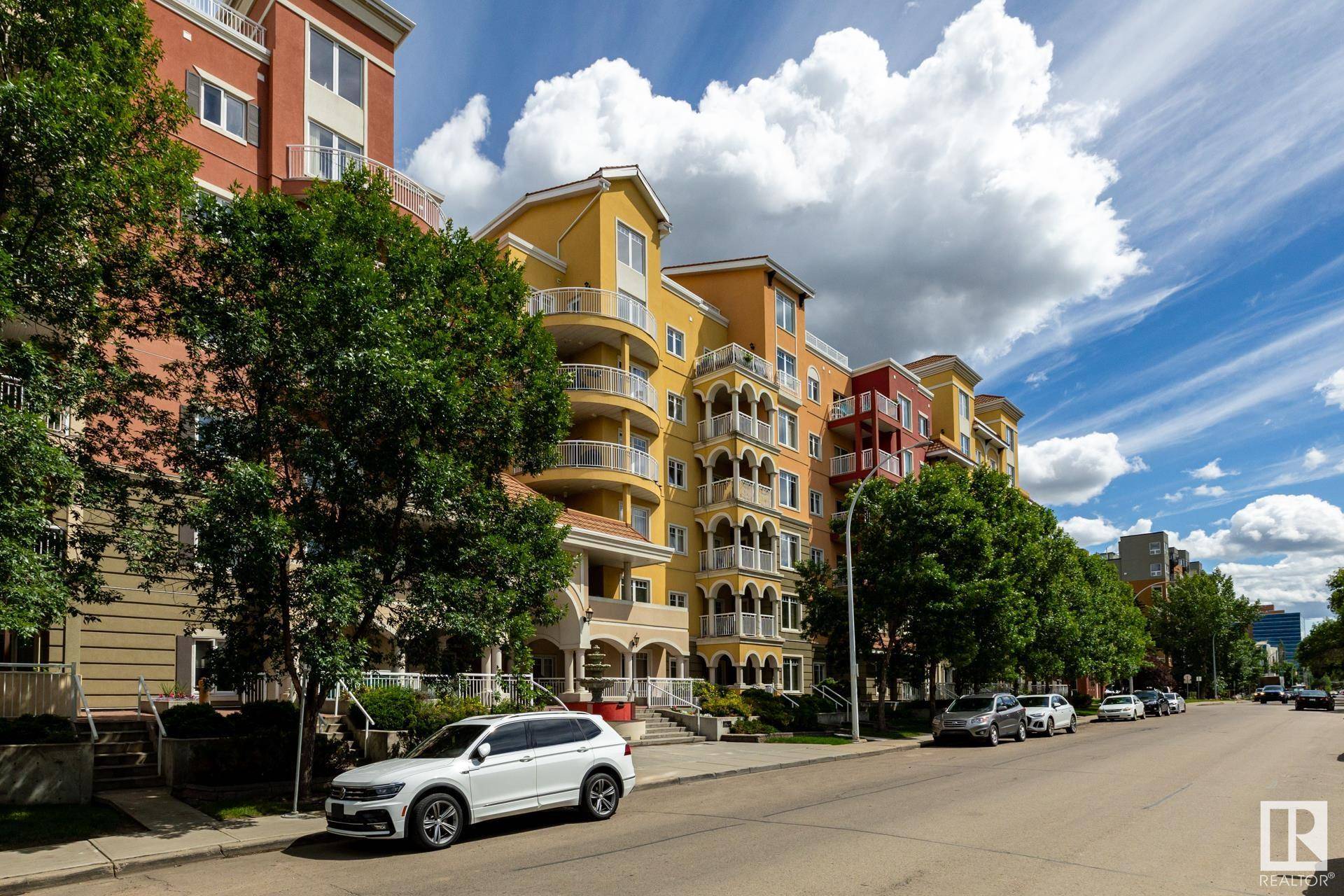 #209 10333 112 ST NW, Edmonton, AB T5K 0B4