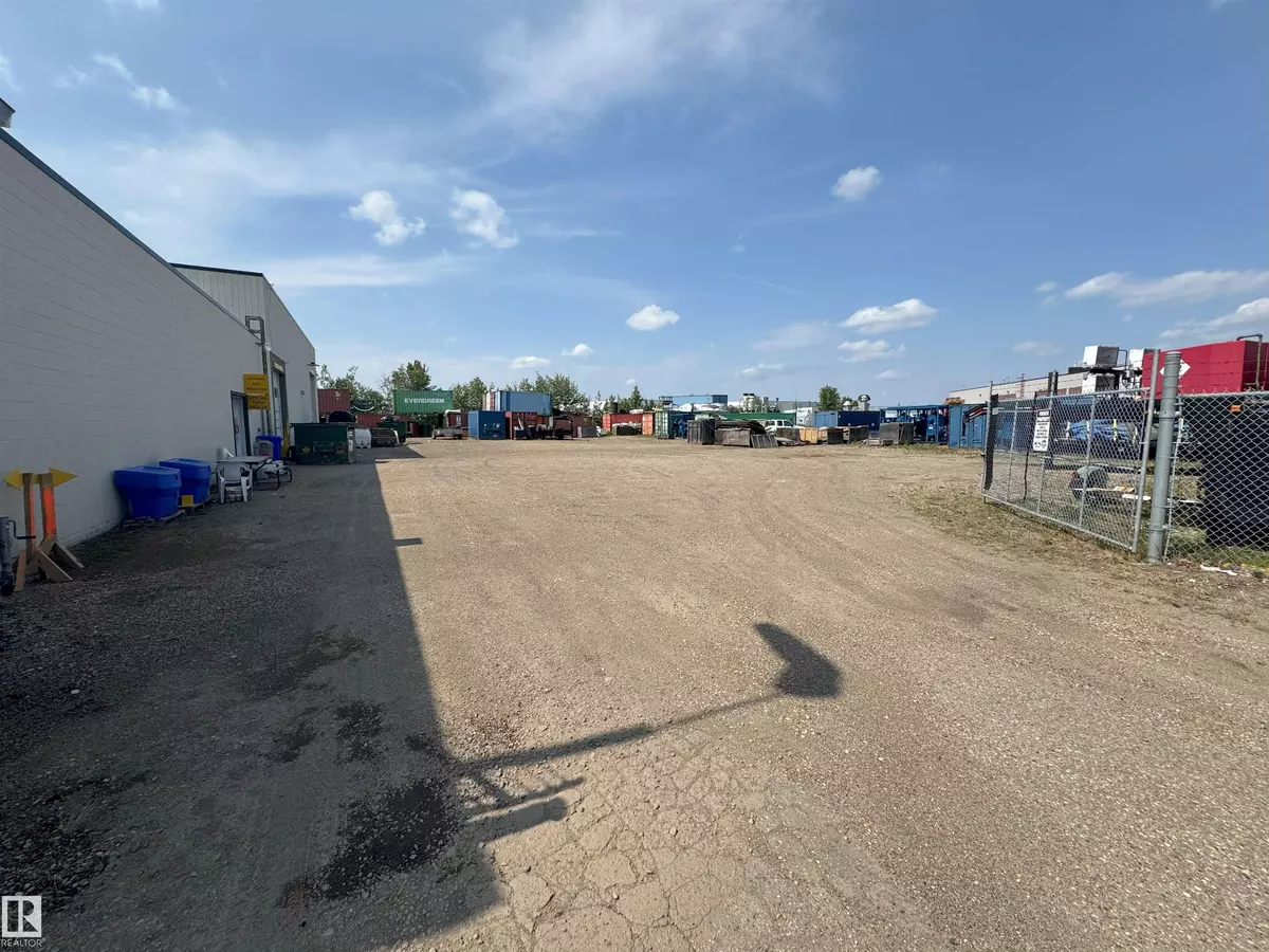 Edmonton, AB T6E 5C4,8210 McIntyre RD NW