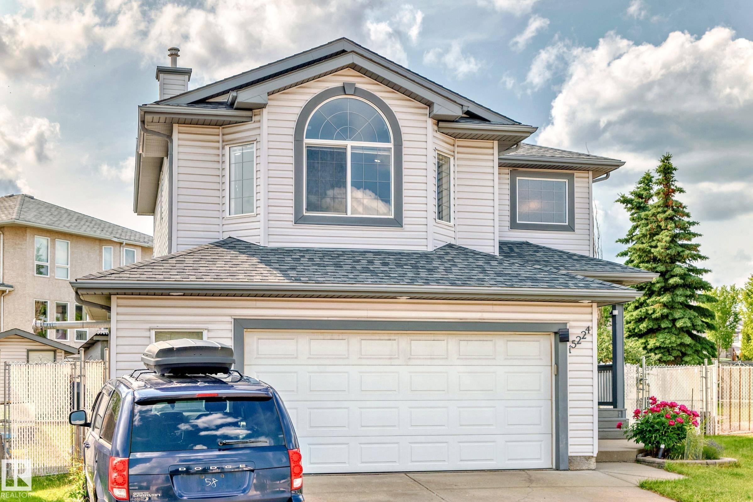 15224 48 ST NW, Edmonton, AB T5Y 3B8