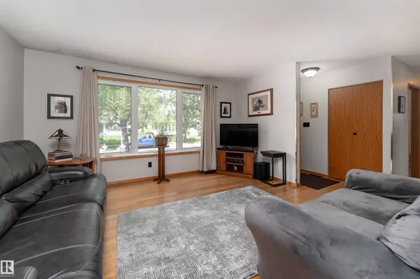 Fort Saskatchewan, AB T8L 1A1,8513 92 AV