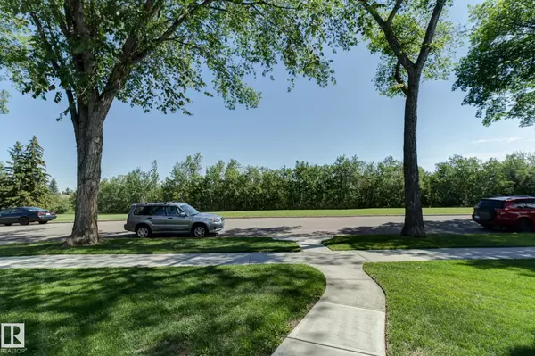 Edmonton, AB T6E 2W9,6416 84 ST NW