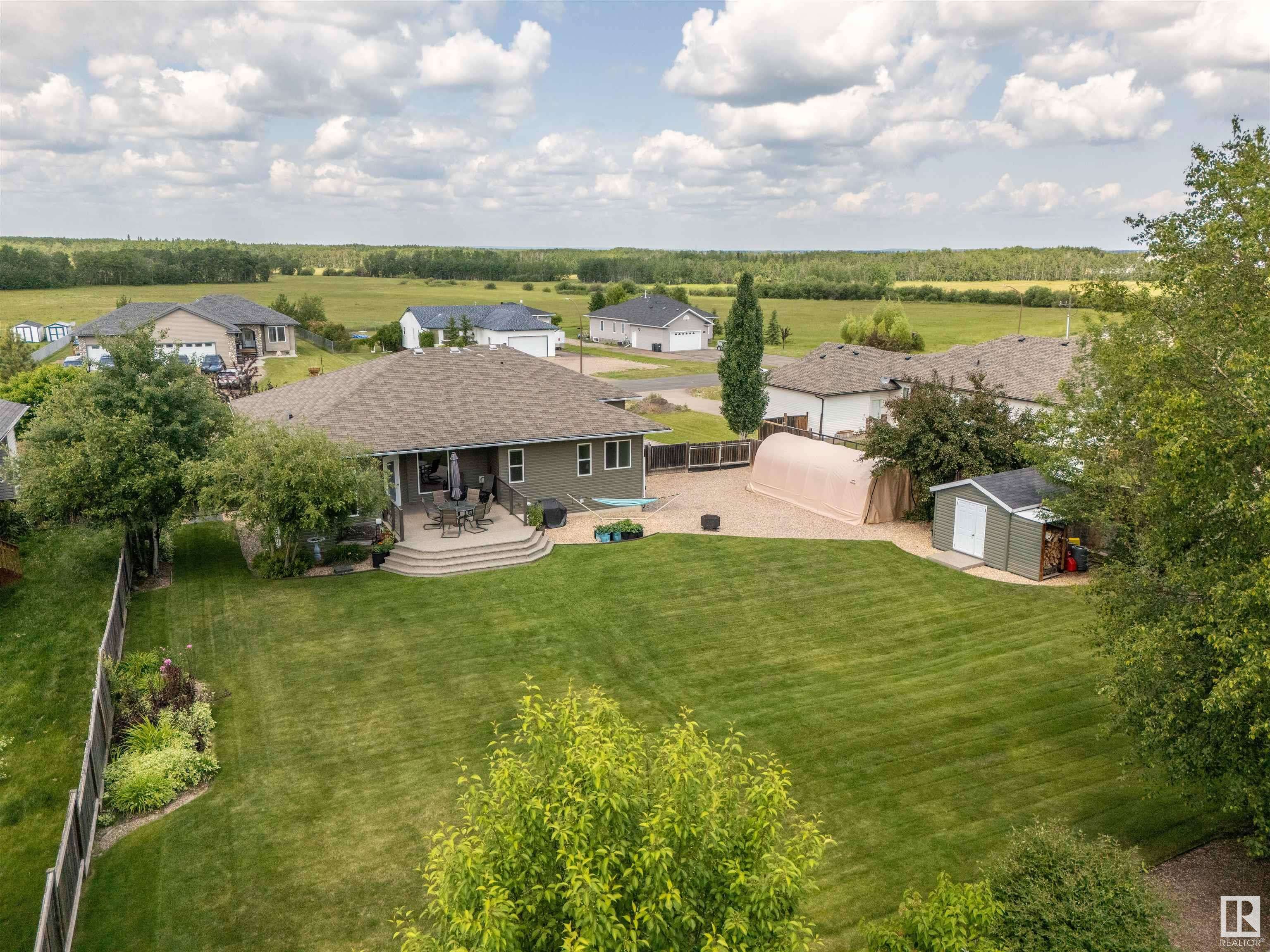 Cold Lake, AB T9M 1N9,3025 RED FOX DR
