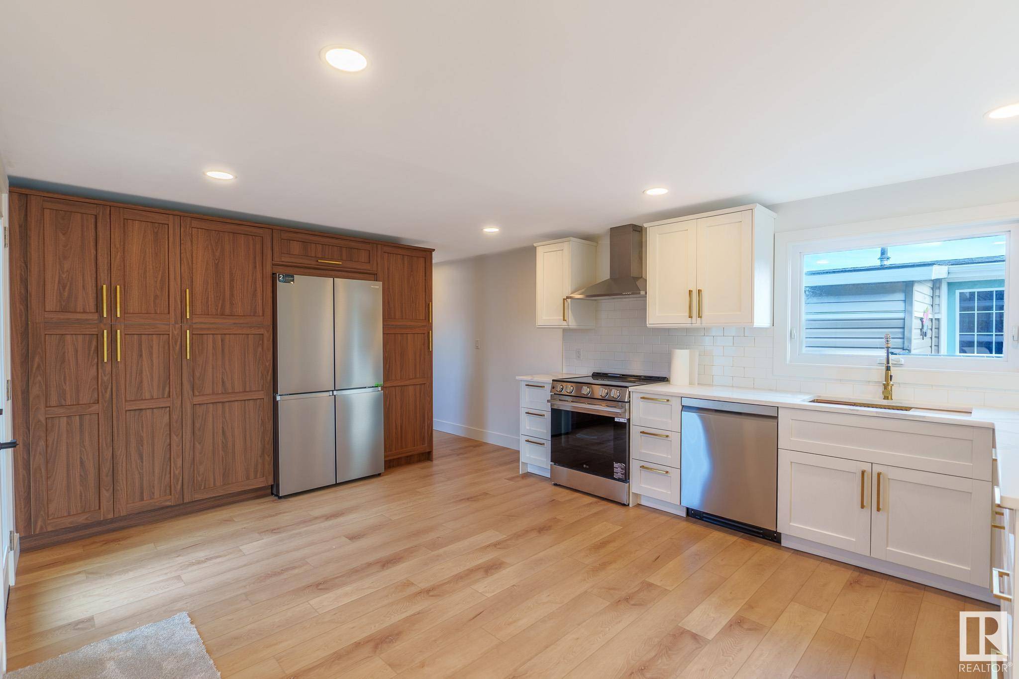 Sherwood Park, AB T8H 1K7,1431 Lakewood Cres
