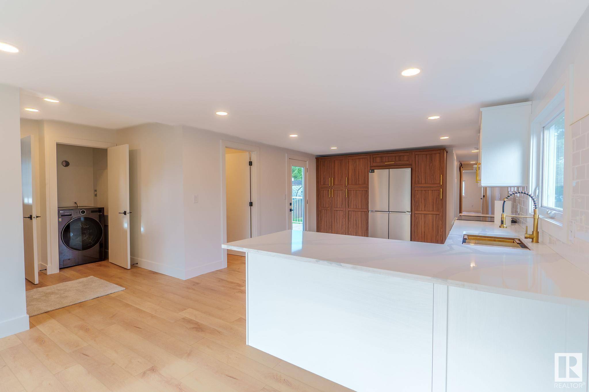Sherwood Park, AB T8H 1K7,1431 Lakewood Cres
