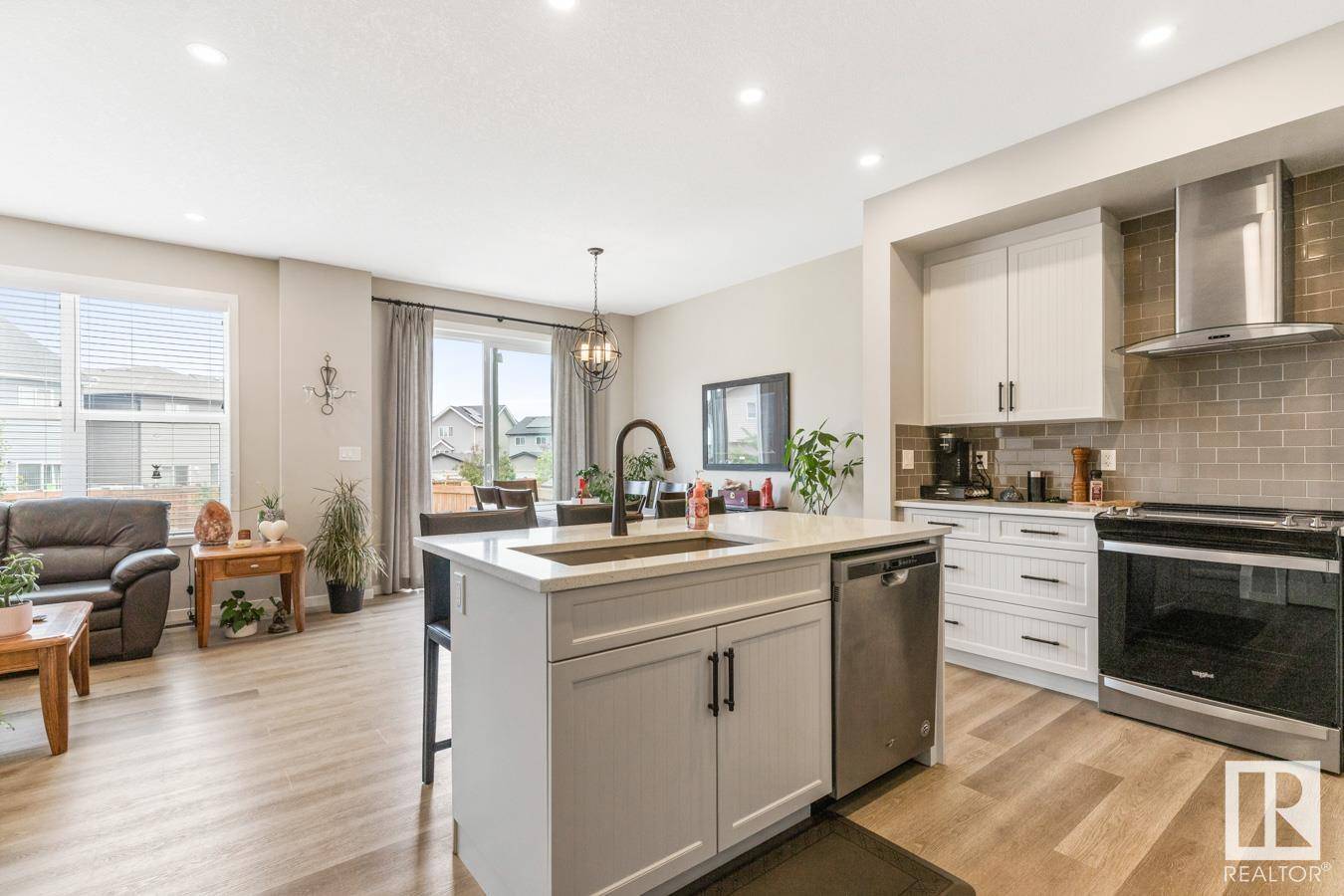 Edmonton, AB T5T 7H4,22706 95A AV NW