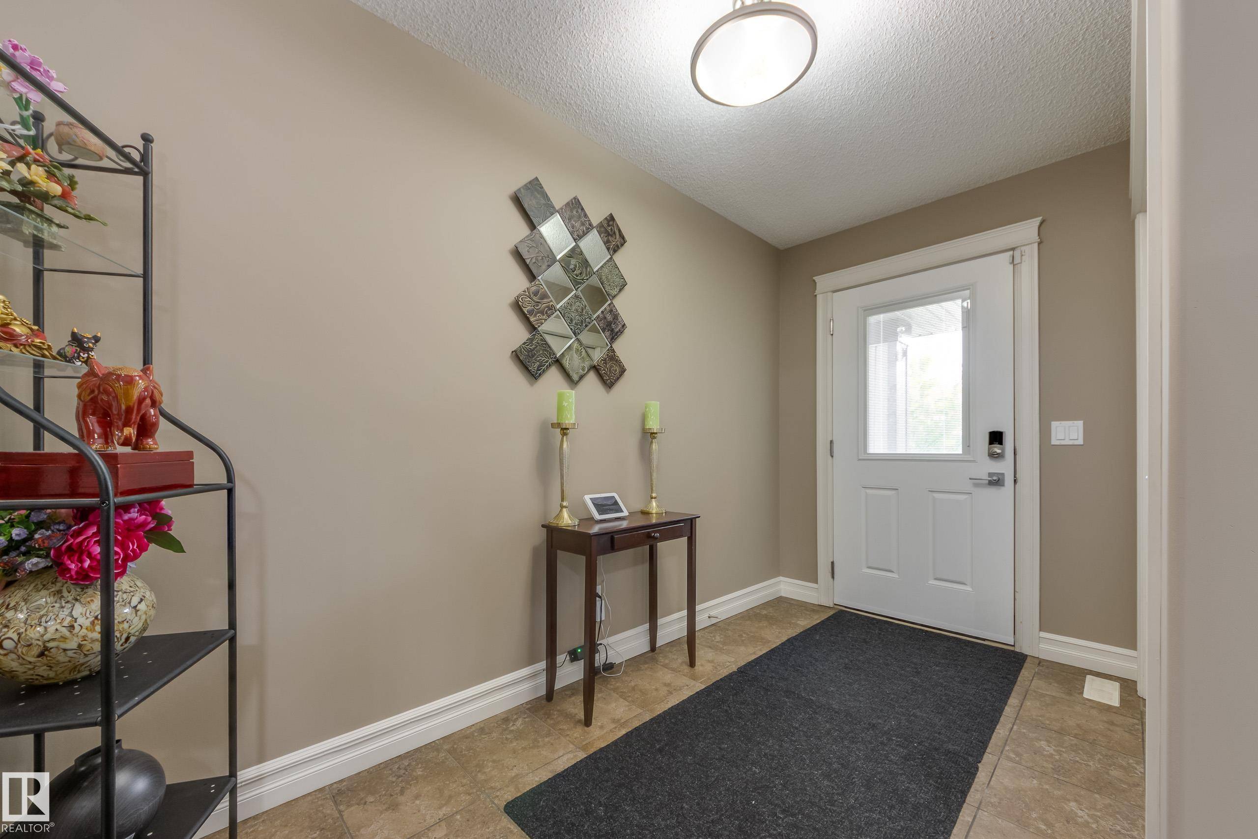 Edmonton, AB T6W 1Y3,11605 16A AV SW