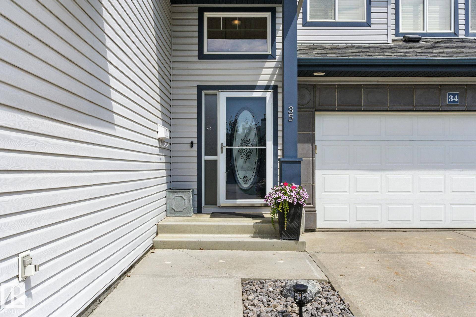 Edmonton, AB T6T 0A1,#35 3003 34 AV NW