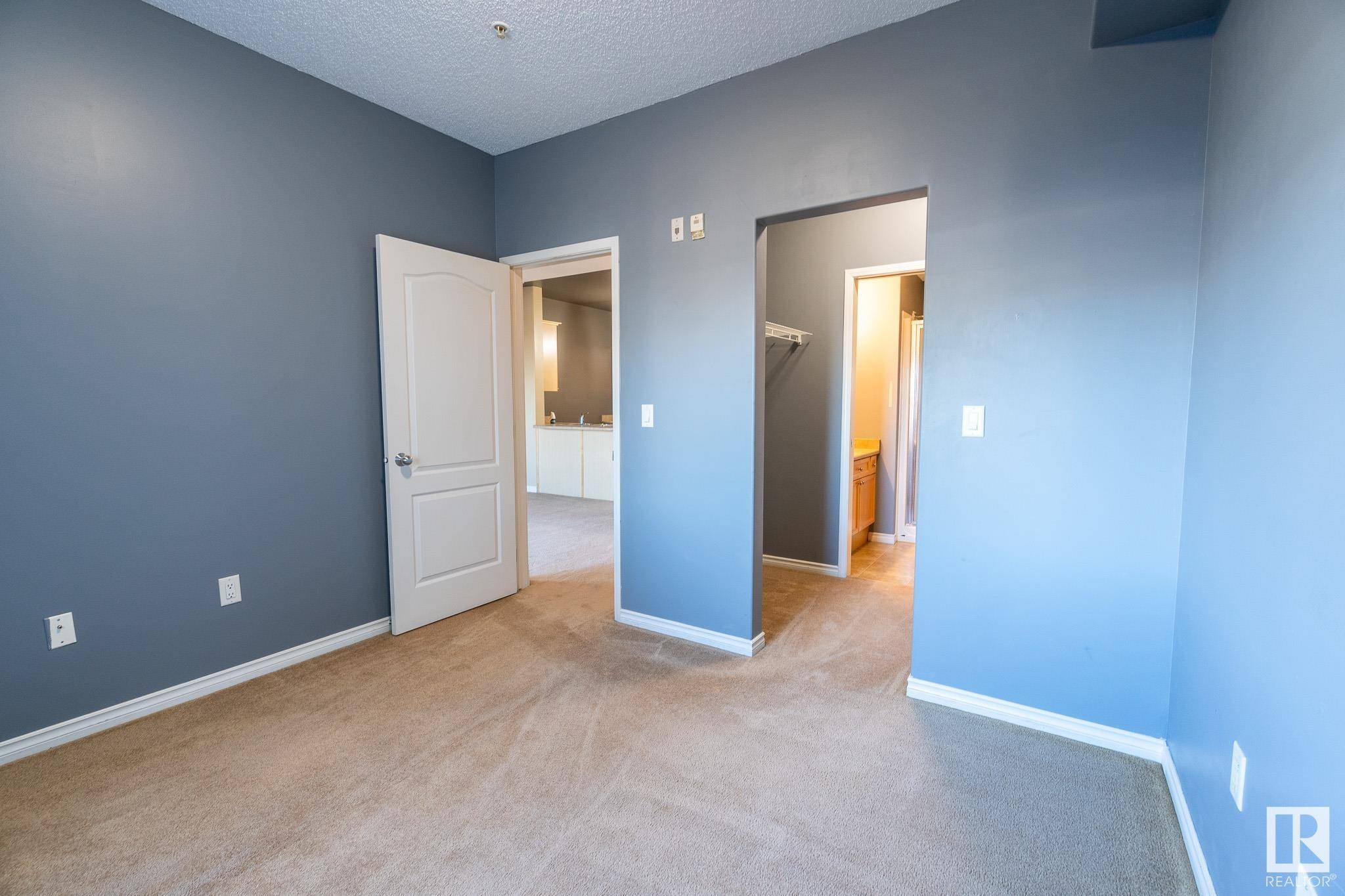 Edmonton, AB T5P 4Z6,#118 16807 100 AV NW